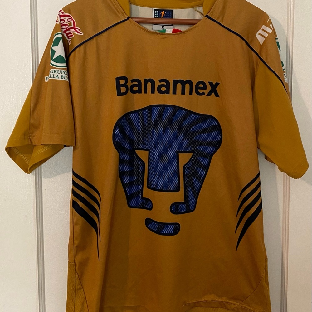 Pumas Unam Banamex Men’s Small Copper Colored Soccer Jersey